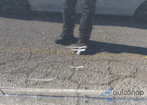 2013 Toyota Prius Three z USA, uszkodzony, nr VIN JTDKN3DU4D5588342